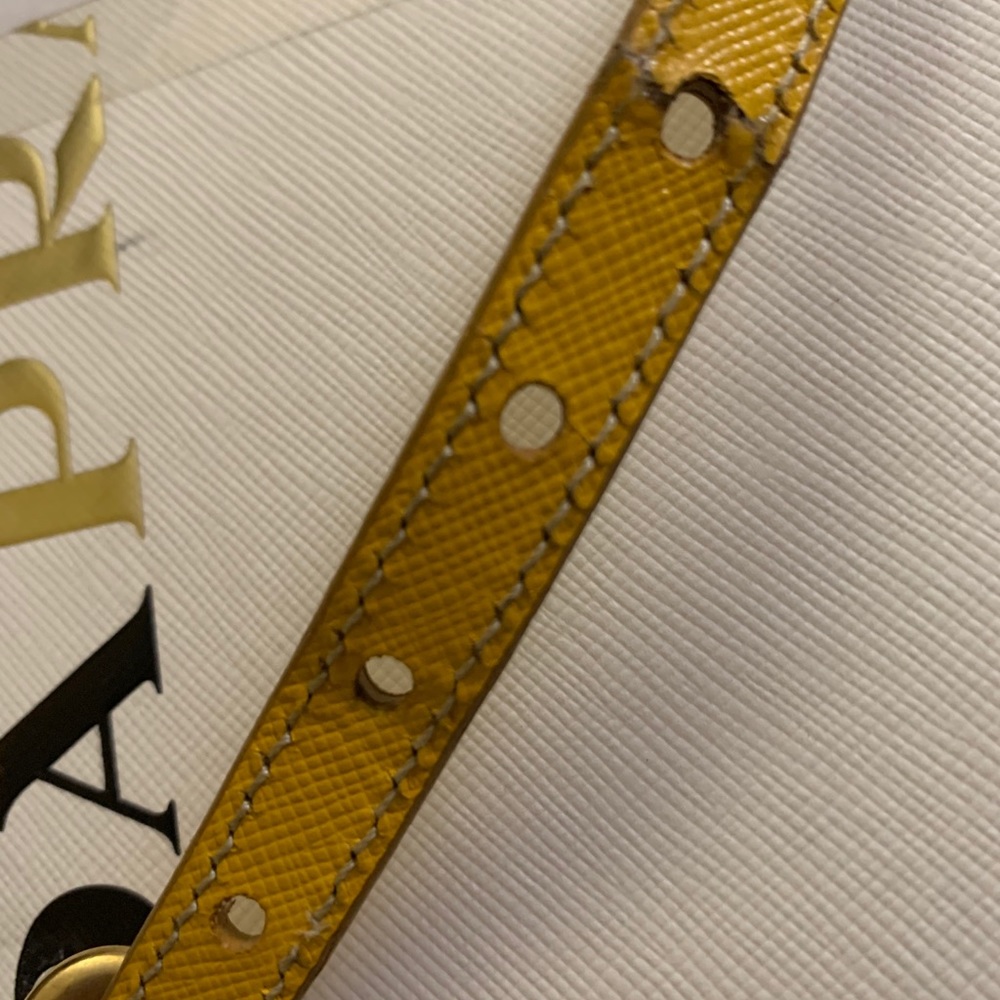 Prada crossbody authentic - Picture 7 of 15